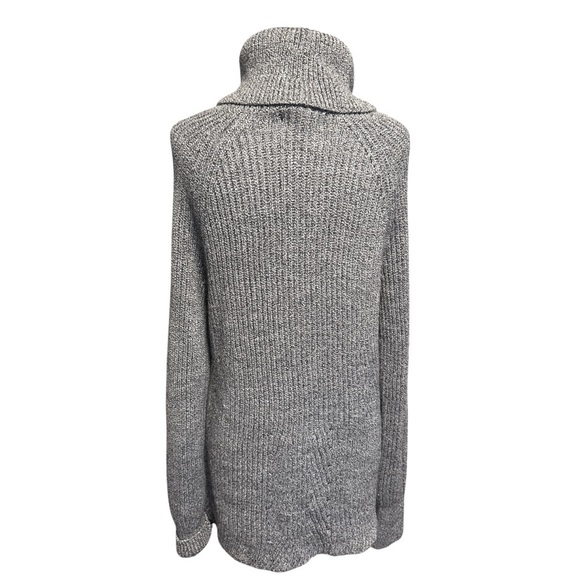 Banana Republic Oversized Italian Wool Turtleneck Sweater - Picture 4 of 5